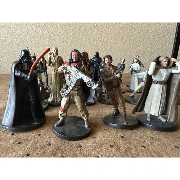 Star Wars Lot of 24 Disney Lucas Film Ltd Action Figures - Picture 3 of 12